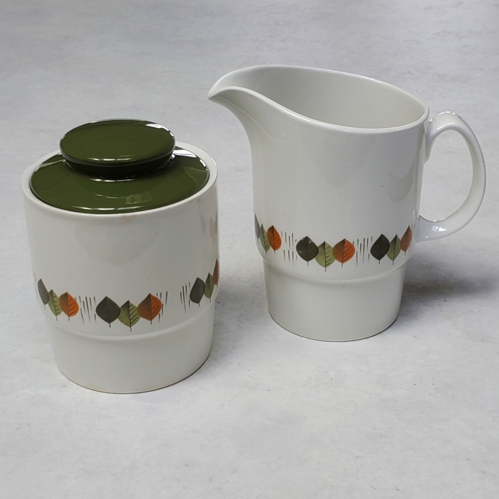 Vintage Retro 60s 70s Johnson Bros Cream and Sugar Set Green Gold Autumn Leaves